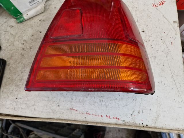 bontott SUZUKI SWIFT II Jobb Hátsó Lámpa