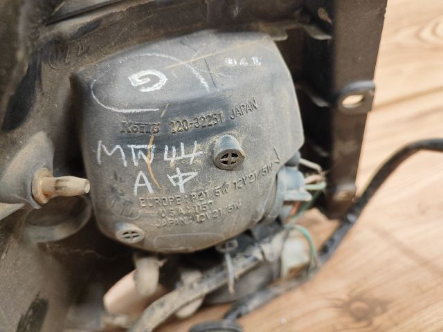 bontott SUZUKI SWIFT II Jobb Hátsó Lámpa