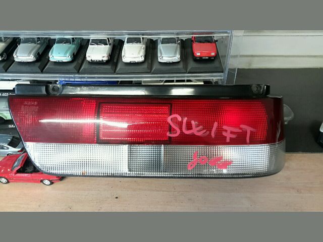 bontott SUZUKI SWIFT II Jobb Hátsó Lámpa