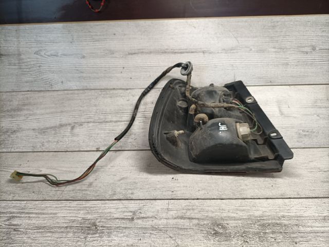 bontott SUZUKI SWIFT II Jobb Hátsó Lámpa