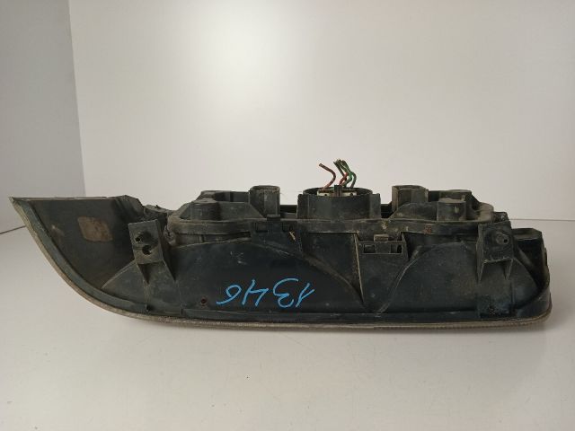 bontott SUZUKI SWIFT II Jobb Hátsó Lámpa