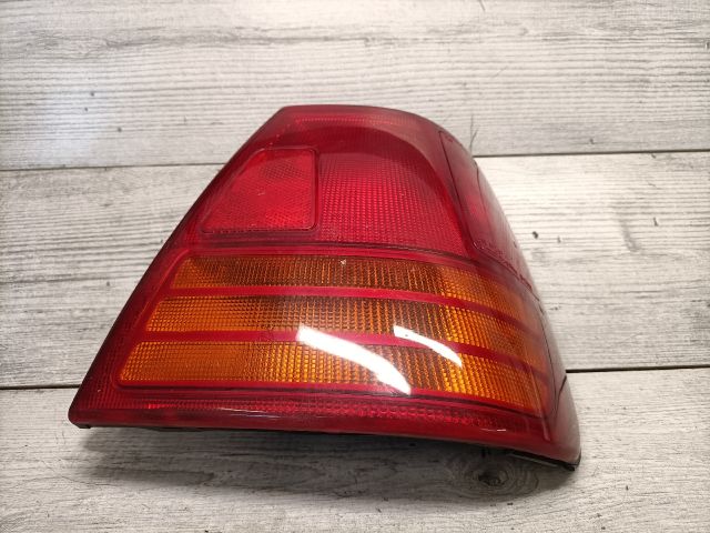 bontott SUZUKI SWIFT II Jobb hátsó Lámpabúra