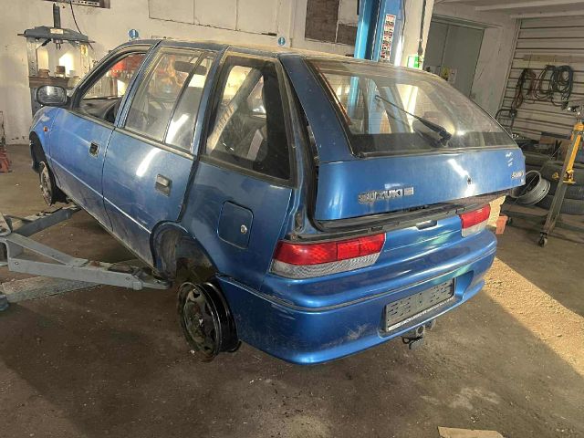 bontott SUZUKI SWIFT II Jobb hátsó Ülés