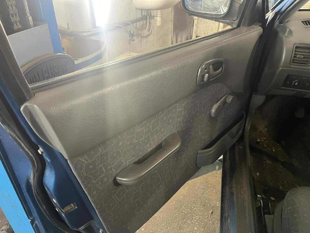 bontott SUZUKI SWIFT II Jobb hátsó Ülés