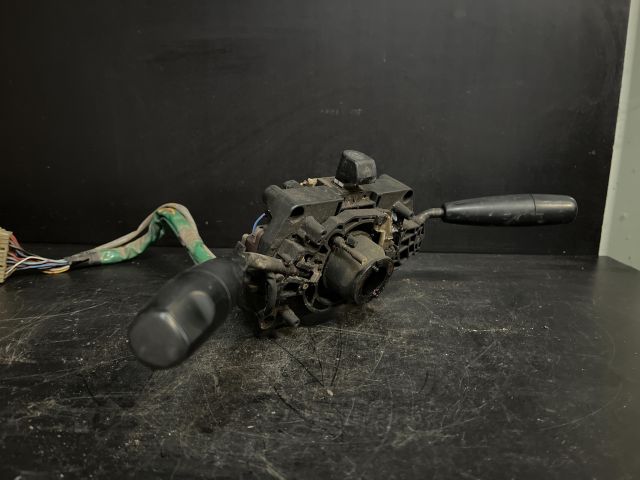 bontott SUZUKI SWIFT II Jobb Kormánykapcsoló Ablaktörlő