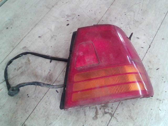 bontott SUZUKI SWIFT II Jobb Külső Hátsó Lámpa