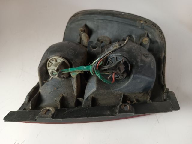 bontott SUZUKI SWIFT II Jobb Külső Hátsó Lámpa