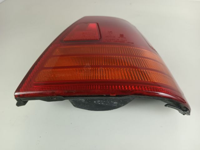 bontott SUZUKI SWIFT II Jobb Külső Hátsó Lámpa