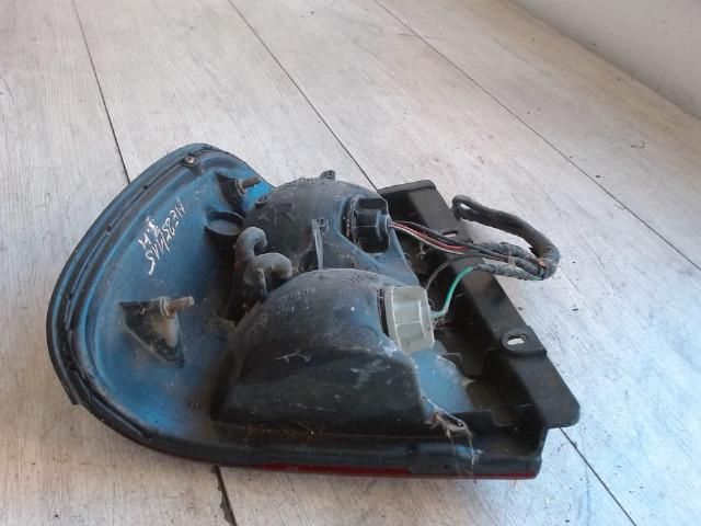 bontott SUZUKI SWIFT II Jobb Külső Hátsó Lámpa