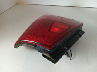 bontott SUZUKI SWIFT II Jobb Külső Hátsó Lámpa