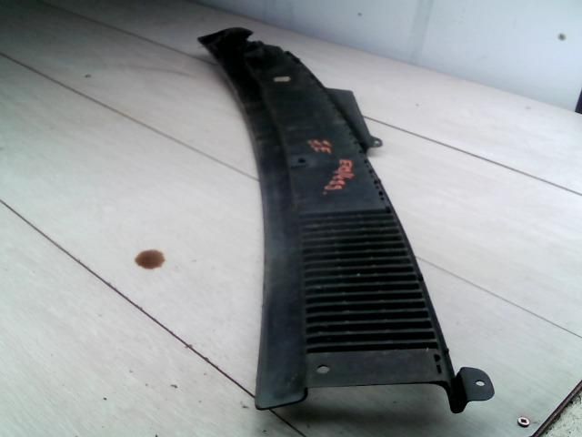 bontott SUZUKI SWIFT II Jobb Levélrács Záróvég