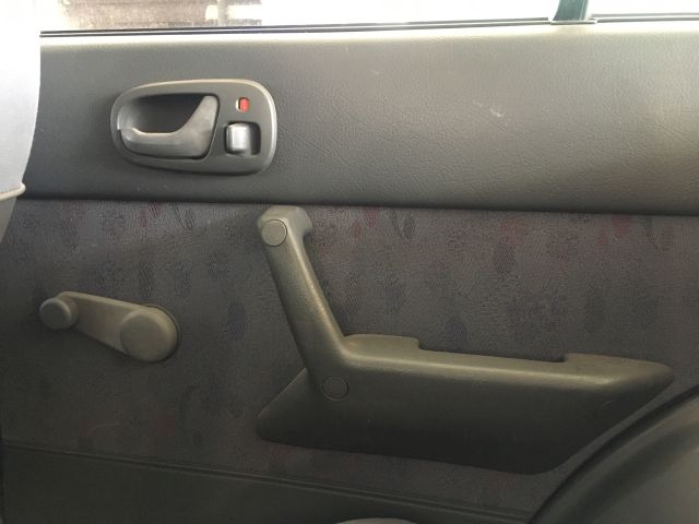 bontott SUZUKI SWIFT II Jobb Napellenző Tartó