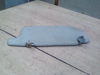 bontott SUZUKI SWIFT II Jobb Napellenző