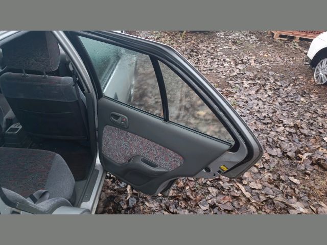 bontott SUZUKI SWIFT II Jobb Szellőző