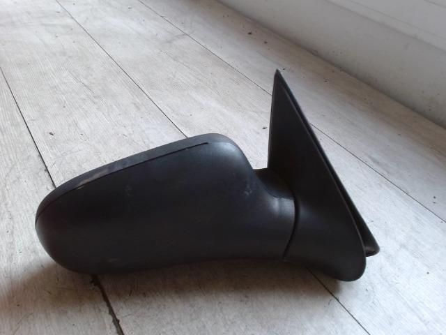 bontott SUZUKI SWIFT II Jobb Visszapillantó Tükör (Mechanikus)