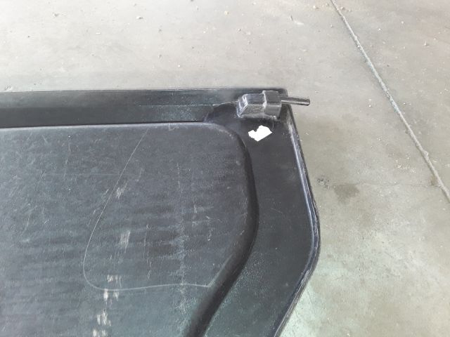 bontott SUZUKI SWIFT II Kalaptartó