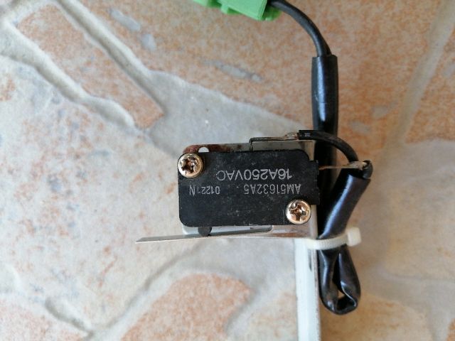 bontott SUZUKI SWIFT II Kapcsoló (Magában)