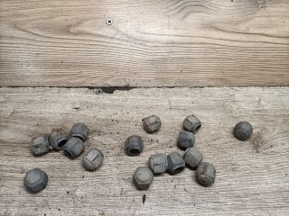 bontott SUZUKI SWIFT II Kerék Csavar Szett