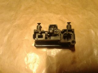 bontott SUZUKI SWIFT II Kesztyűtartó Nyitó Kar / Gomb