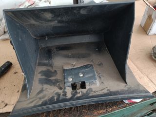 bontott SUZUKI SWIFT II Kesztyűtartó