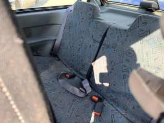 bontott SUZUKI SWIFT II Kesztyűtartó