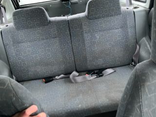 bontott SUZUKI SWIFT II Kesztyűtartó