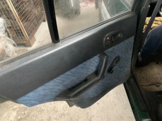 bontott SUZUKI SWIFT II Kesztyűtartó