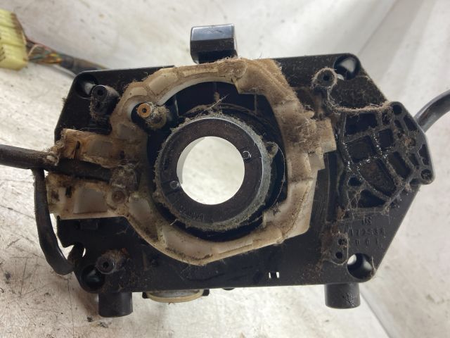 bontott SUZUKI SWIFT II Komplett Kormánykapcsoló (Bajuszkapcsoló)