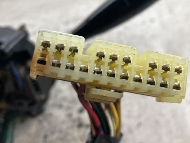 bontott SUZUKI SWIFT II Komplett Kormánykapcsoló (Bajuszkapcsoló)