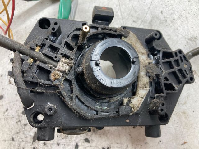 bontott SUZUKI SWIFT II Komplett Kormánykapcsoló (Bajuszkapcsoló)