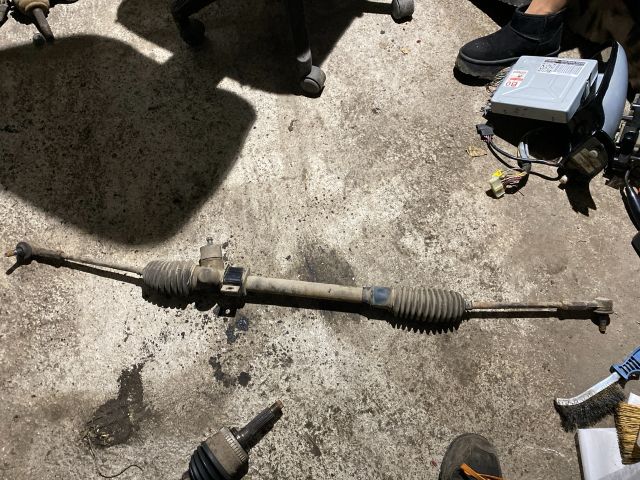 bontott SUZUKI SWIFT II Kormánymű Nem szervós