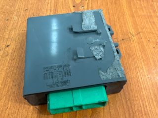 bontott SUZUKI SWIFT II Központizár Elektronika