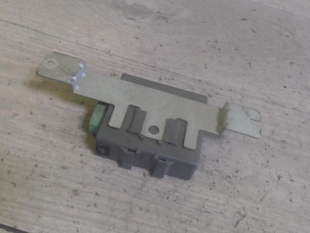 bontott SUZUKI SWIFT II Központizár Elektronika