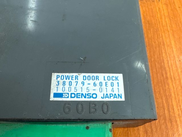 bontott SUZUKI SWIFT II Központizár Elektronika