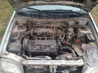 bontott SUZUKI SWIFT II Kürt