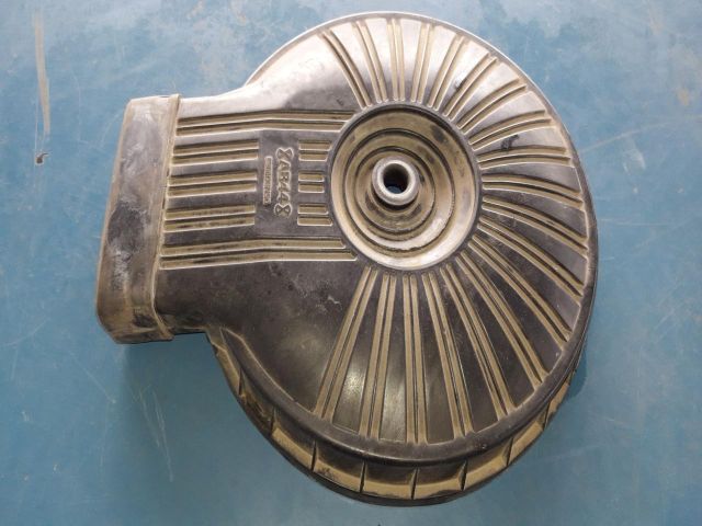 bontott SUZUKI SWIFT II Légszűrő Ház Fedél