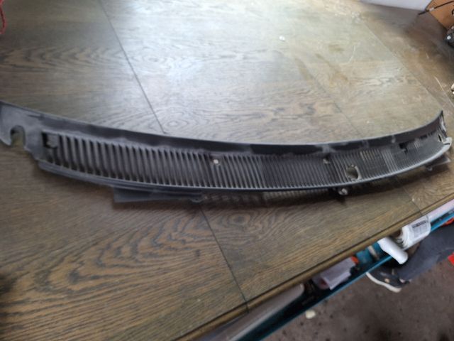 bontott SUZUKI SWIFT II Levélrács