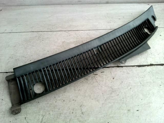 bontott SUZUKI SWIFT II Levélrács