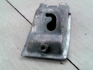 bontott SUZUKI SWIFT II Motorháztető Nyitó Kar / Gomb