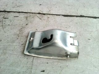 bontott SUZUKI SWIFT II Motorháztető Nyitó Kar / Gomb