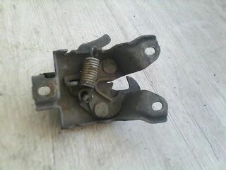 bontott SUZUKI SWIFT II Motorháztető Zárszerkezet