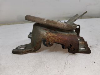 bontott SUZUKI SWIFT II Motorháztető Zárszerkezet