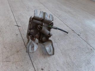 bontott SUZUKI SWIFT II Motorháztető Zárszerkezet