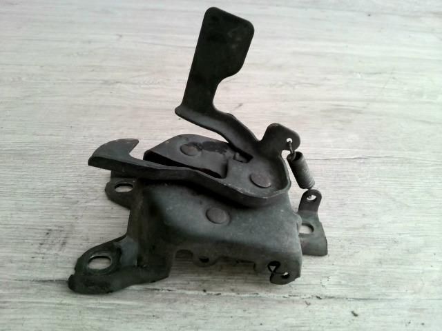 bontott SUZUKI SWIFT II Motorháztető Zárszerkezet