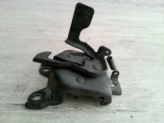 bontott SUZUKI SWIFT II Motorháztető Zárszerkezet