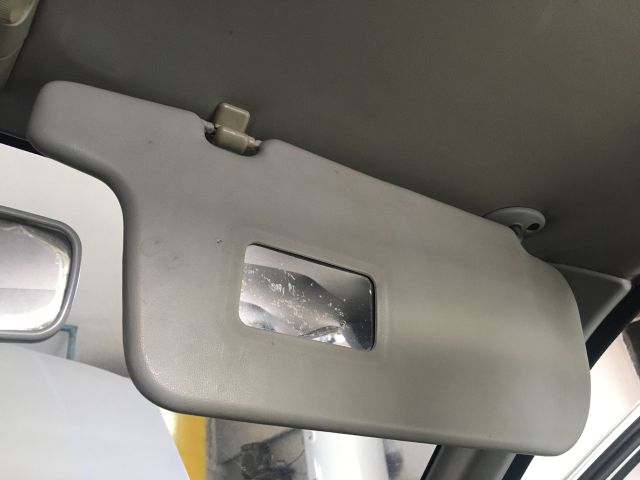 bontott SUZUKI SWIFT II Műszerfal Bal Hangszóró Burkolat