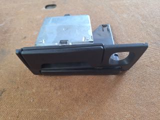 bontott SUZUKI SWIFT II Pohártartó