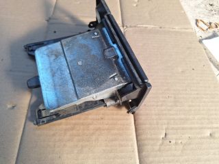 bontott SUZUKI SWIFT II Pohártartó