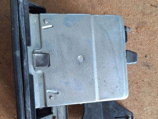 bontott SUZUKI SWIFT II Pohártartó