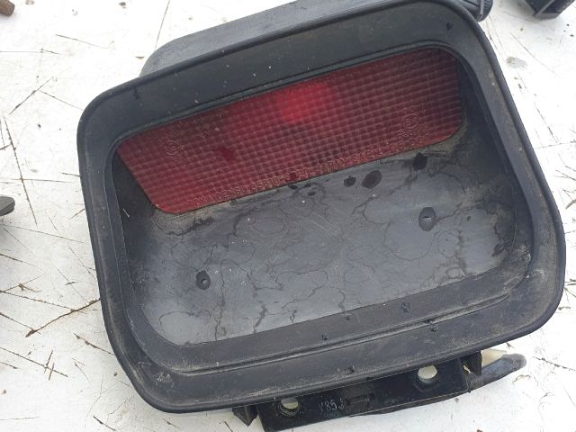 bontott SUZUKI SWIFT II Pótféklámpa